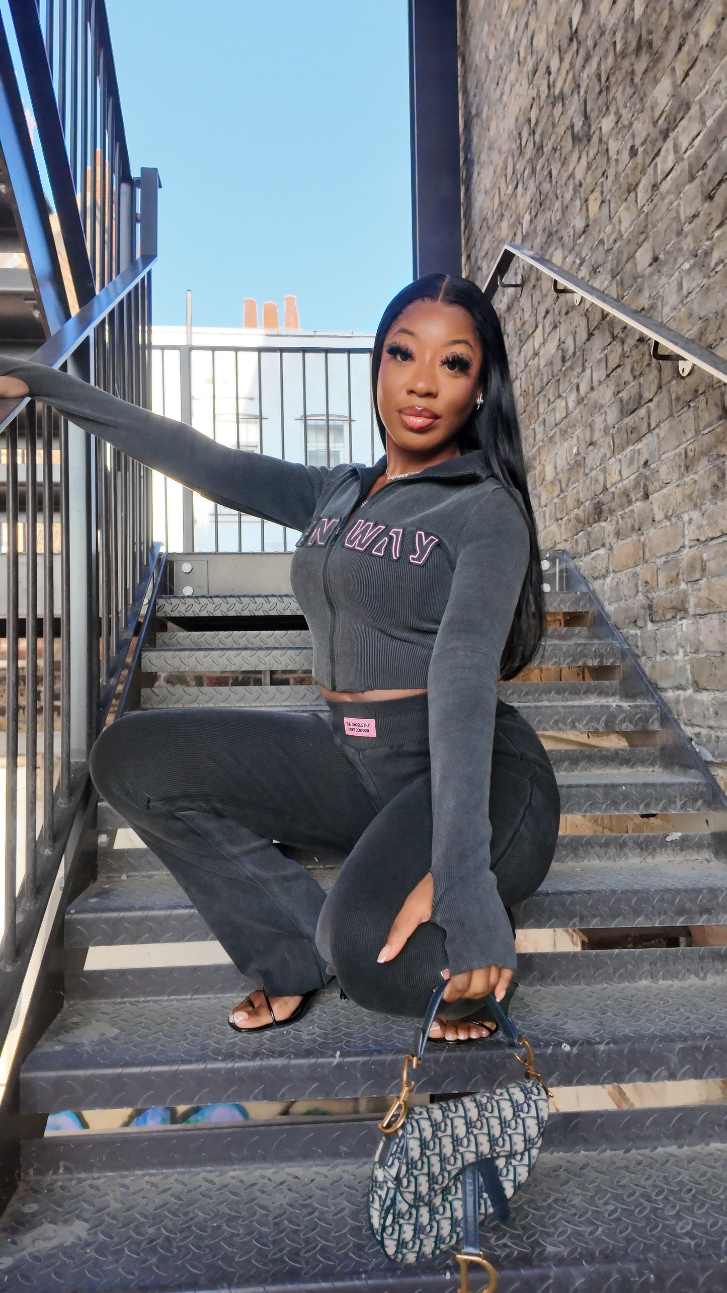 PINKPRNT TRSR SUIT